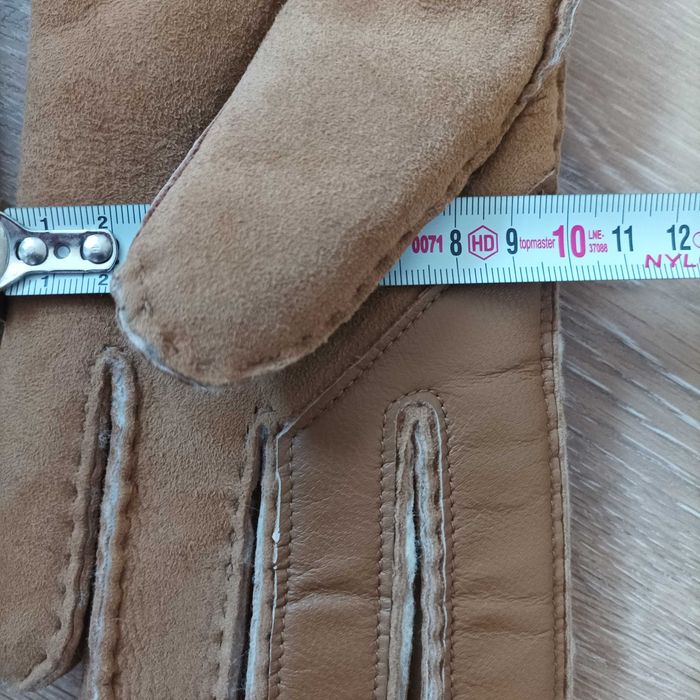 UGG нови ръкавици