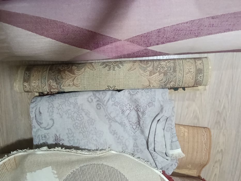 Ковры. Пять штук.