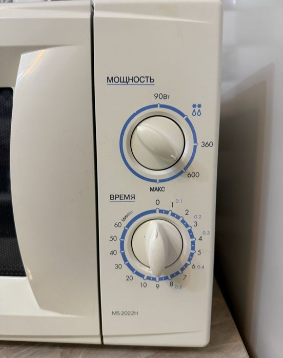 Отдам микроволновку LG