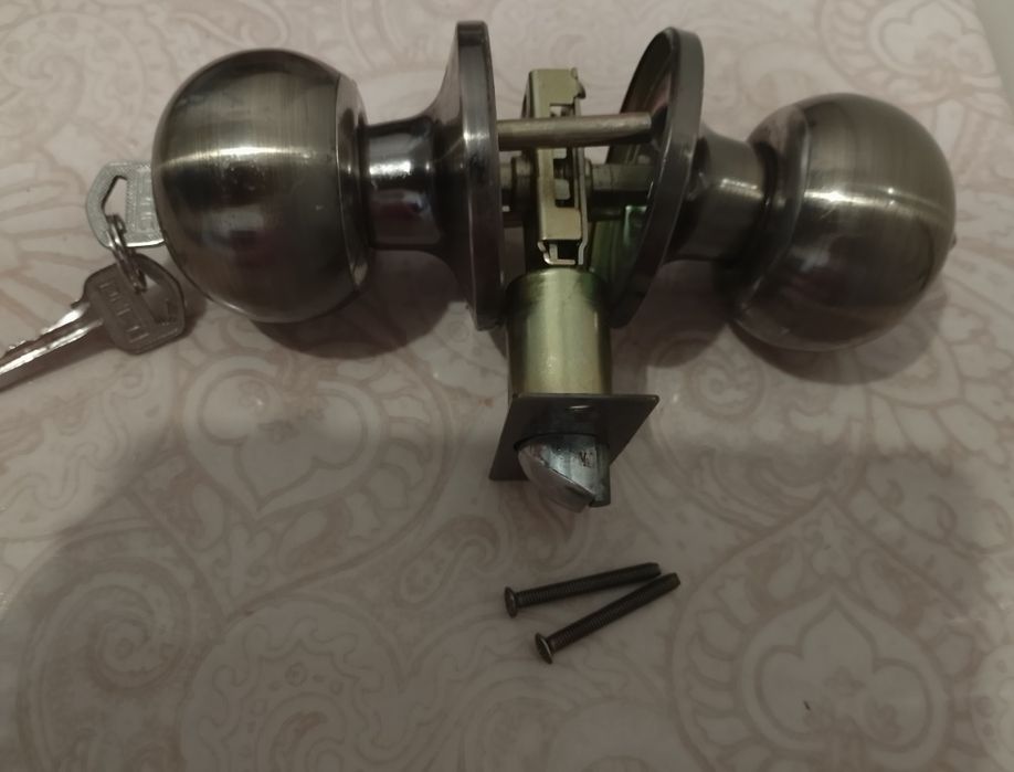 Ручка для двери+дверь