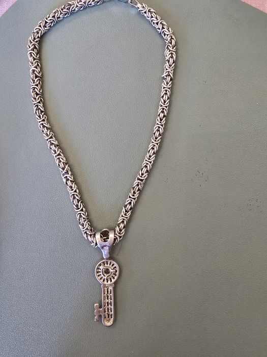 Сребърно колие с ключ 925