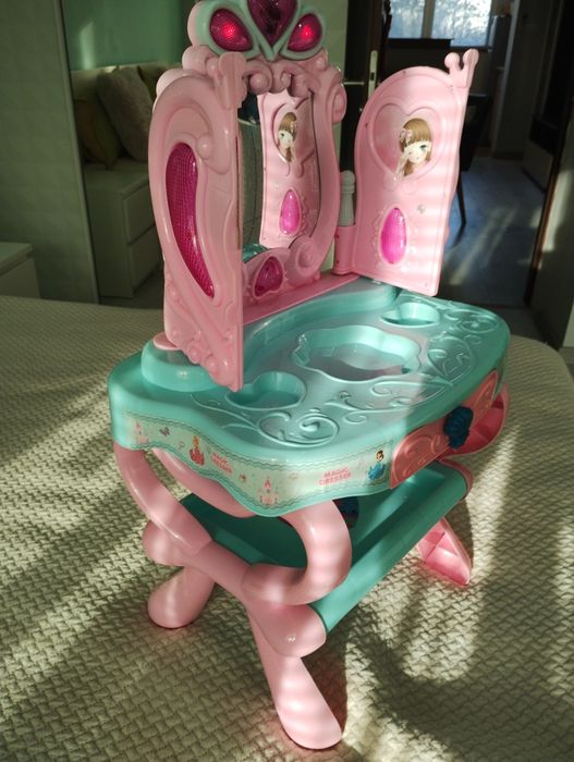 Детска тоалетка за игра