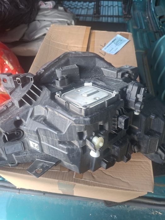 Far stânga de Renault arkana full led