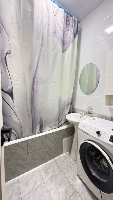 Срочно!!! 1 комнатная квартира.Юнусабад метро Бадамзар.