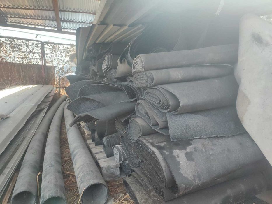 Продам ковролин. За все прошу 75 000 тенге.