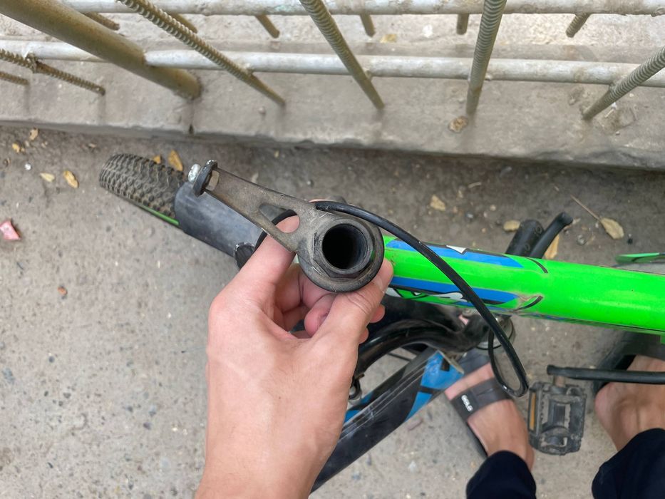 Baloni bilan rulini tog'irlasa boldi