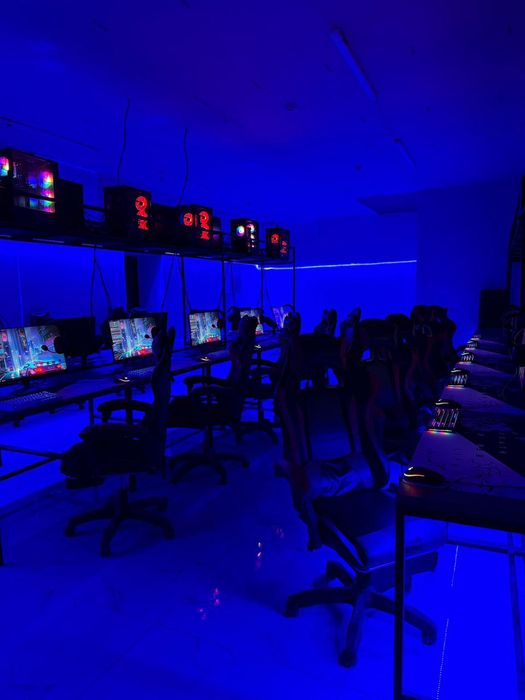 Продается Компьютерный клуб HeadShot