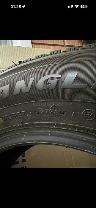 Новый комплект TRIANGLE ICE LYNX 235 - 65 - R17