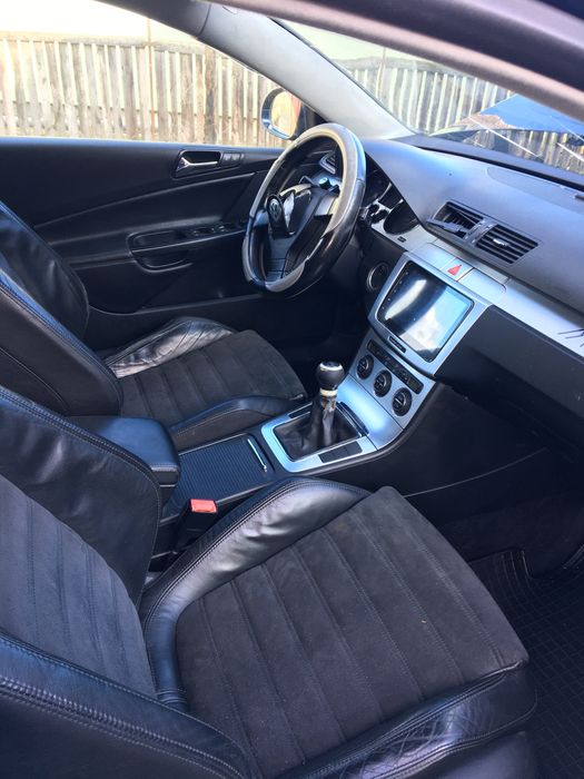 Vand/ dezmembrez Passat B6  2.0 140 CP