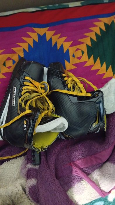 Коньки полу проф Bauer