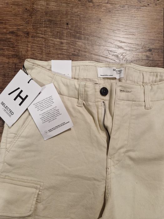 Pantaloni scurti