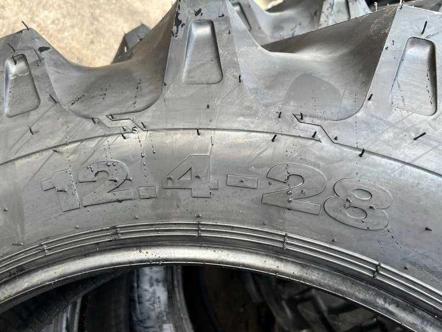 Anvelope marca OZKA 12.4-28 cu 8 pliuri pentru tractor spate garantie