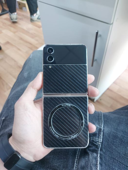 Samsung z flip 4 и Samsung watch 5 pro