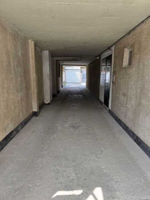 Дава се под наем Гараж / Паркомясто в София, Център - 12 кв.м за 248.88 € - Снимка #2