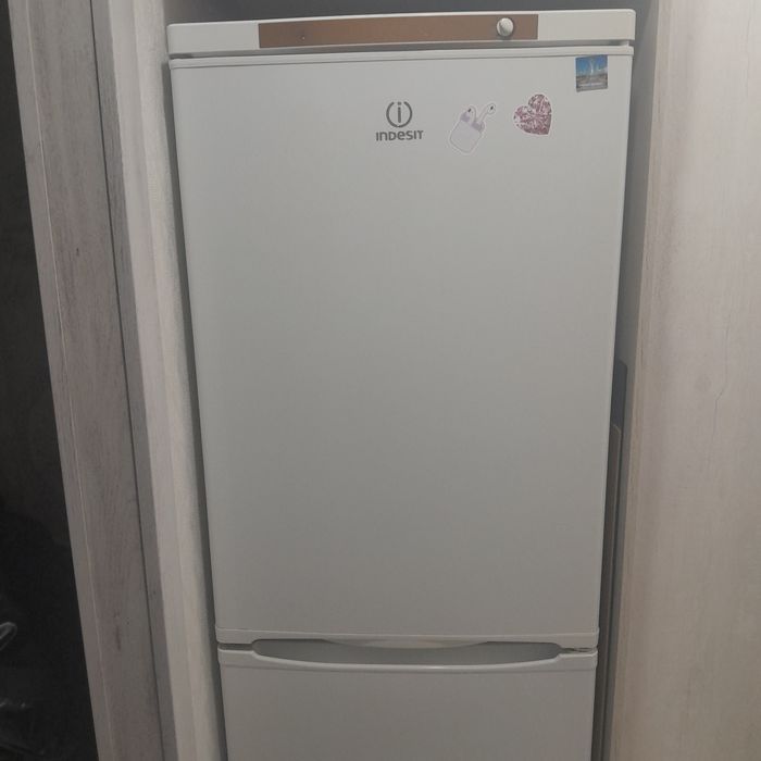 Холодильник 2х камерный