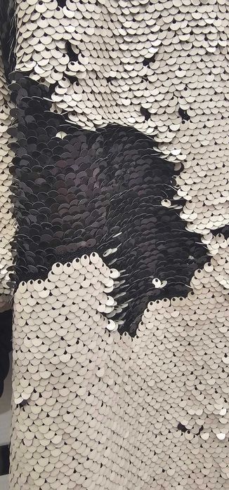 Продам стильный Пиджак с пайетками