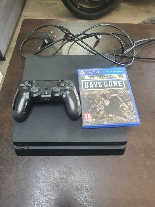 Sony Playstation 4 1TB с 1 джойстик и игра!