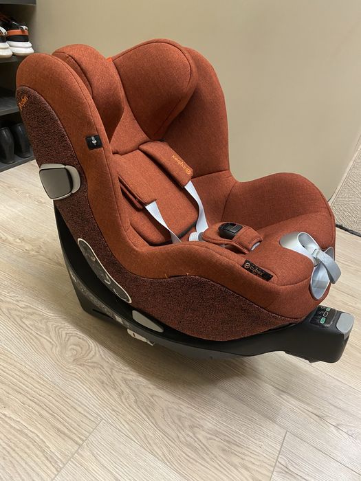 Детское автокресло