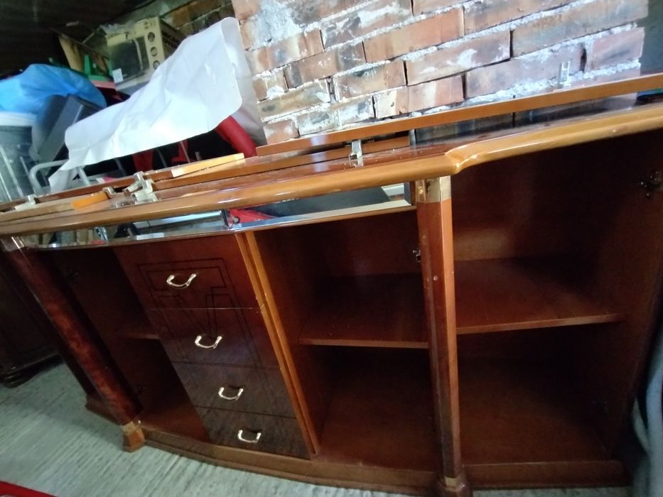 Шкаф , скрин, шкаф.