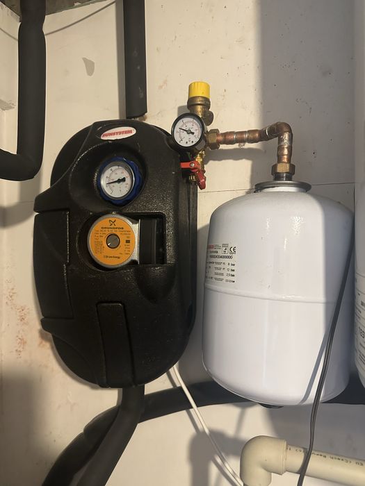 Соларна система Viessmann Vitosol 200-FM пълен комплект + стойка