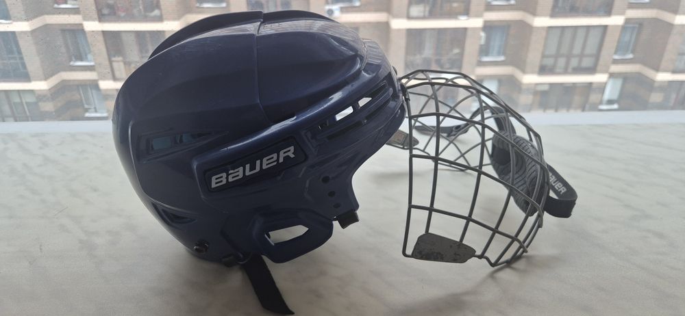 Шлем для хоккей Bauer