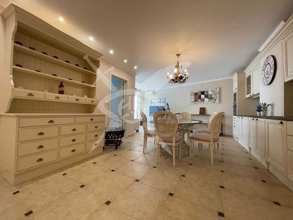 Двустаен Свети влас