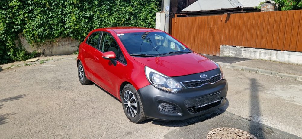 Kia Rio 1.3 Benzina //an.2013 euro5 //  2290e