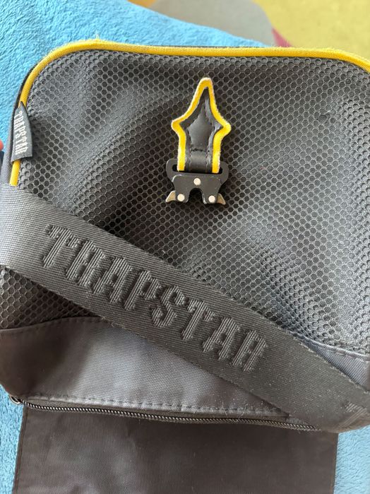 Trapstar чанта жълта