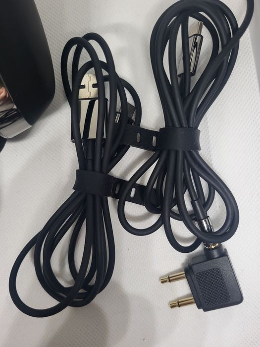 Căști supraauriculare Montblanc MB 01, negre