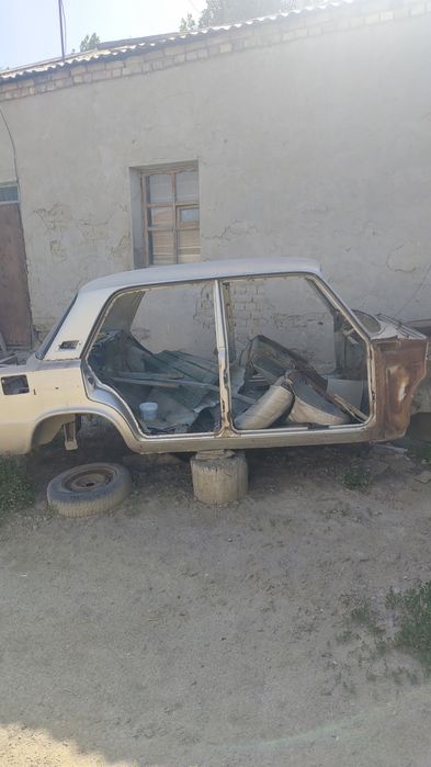 ВАЗ 2106 на запчасти
