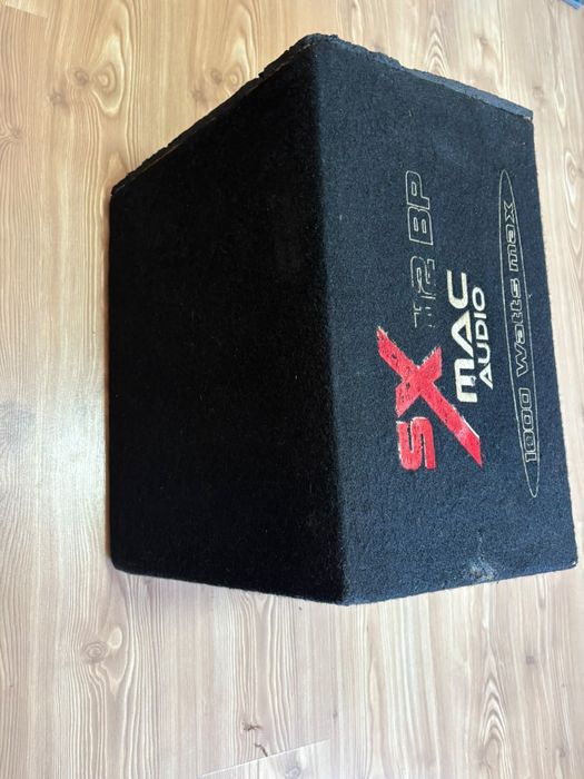 Vând subwoofer auto Mac Audio