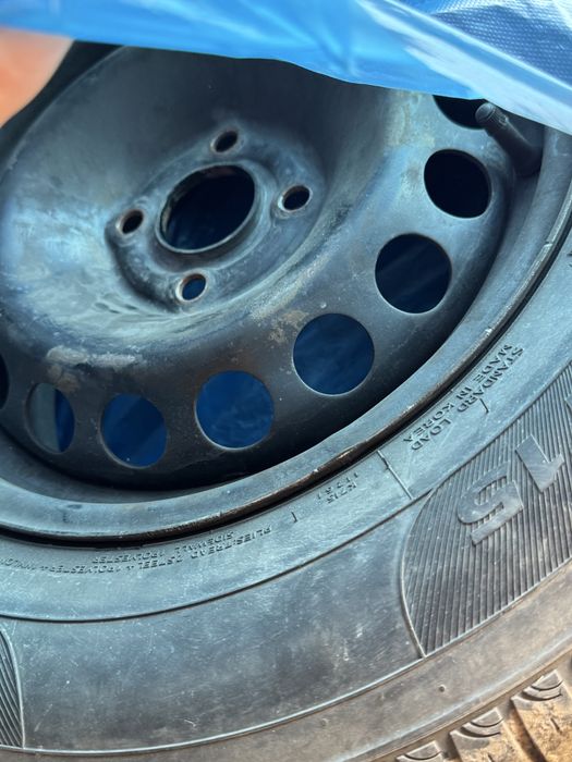 Покришка с дискам 14