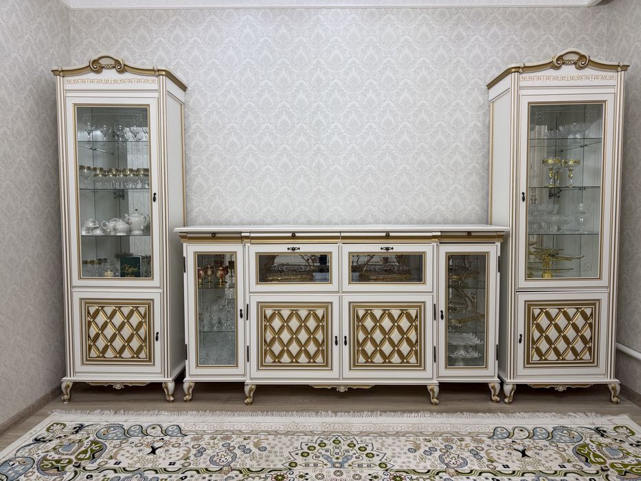 Сервант классический