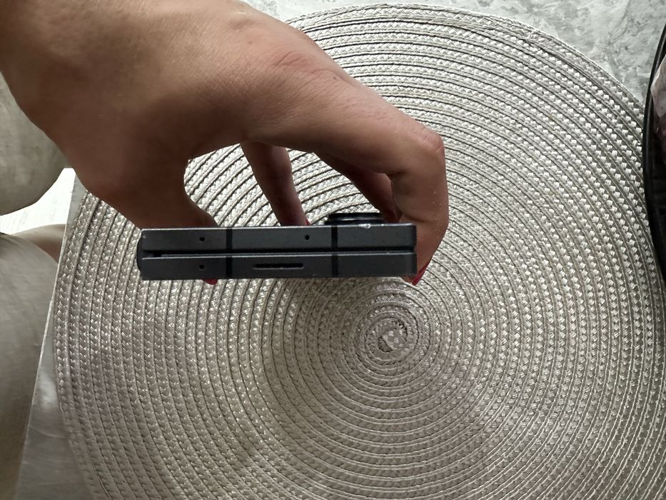 Samsung Galaxy Z Fold 6 Карбон