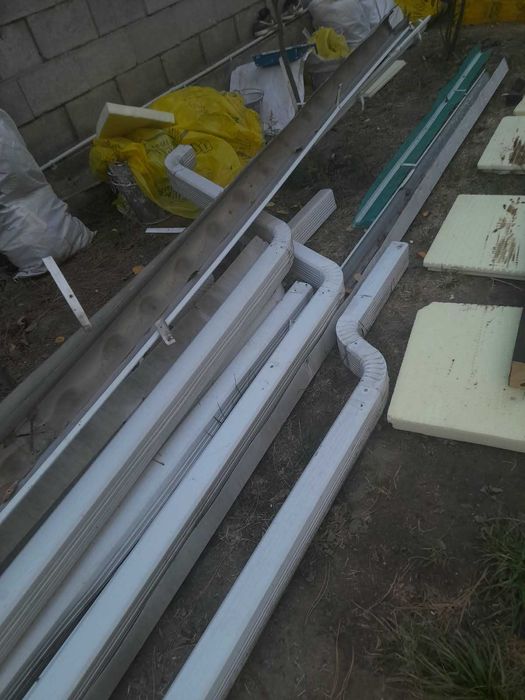 Водостоки продам металлические
