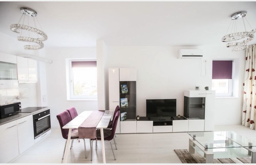 Aartament 3 camere str onestilor Prima