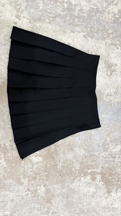 Продам  школьные юбки