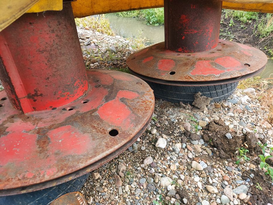 Vând utilaje agricole