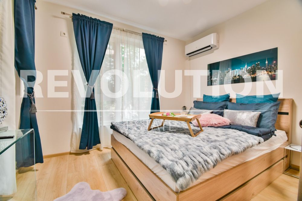 Дава се под наем Двустаен апартамент в София, Зона Б-5 - 70 кв.м за 766 € - Снимка #8