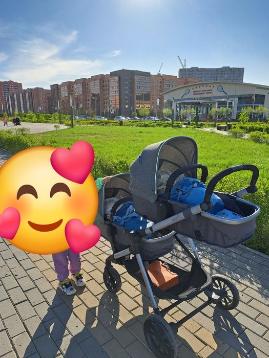 Коляска для двойни