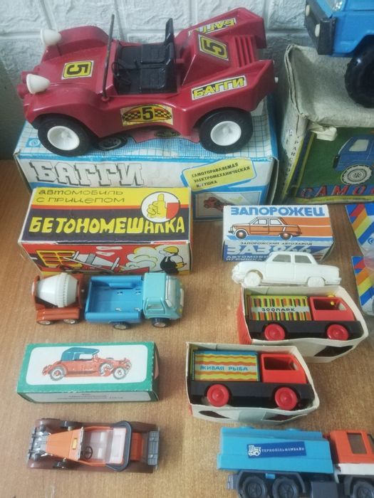 Машинки, новые СССР.