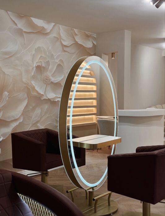 Scafa coafor si scaune de lucru