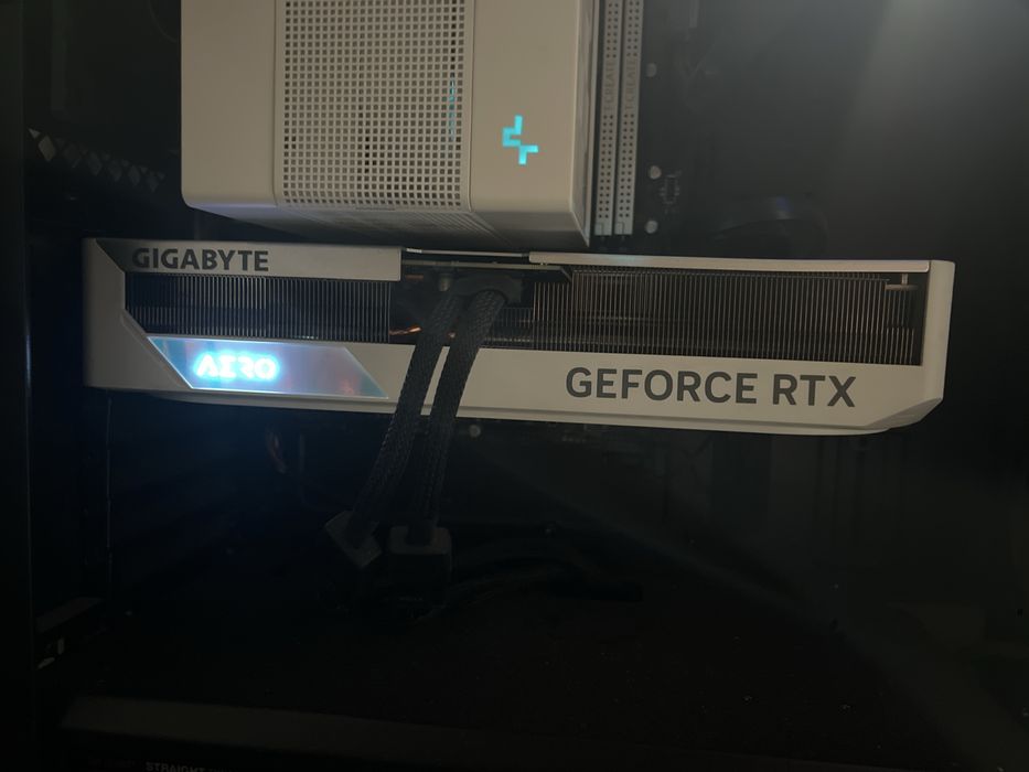 Gigabyte RTX 4070 AERO