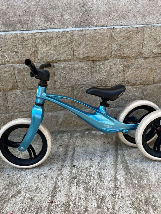 Два броя алуминиеви баланс колела за момче и момиче