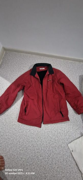 Куртки женские 48р