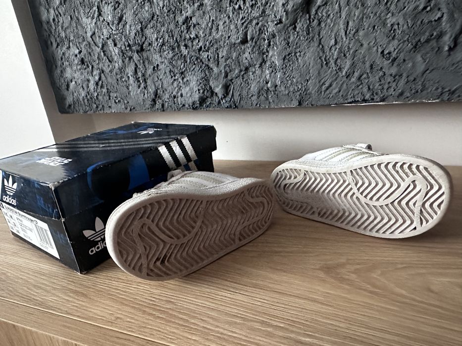 Adidas кроссовки