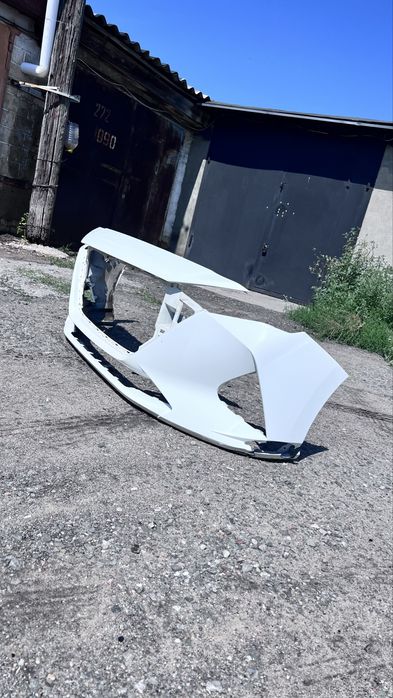 Бампер акцент заводской