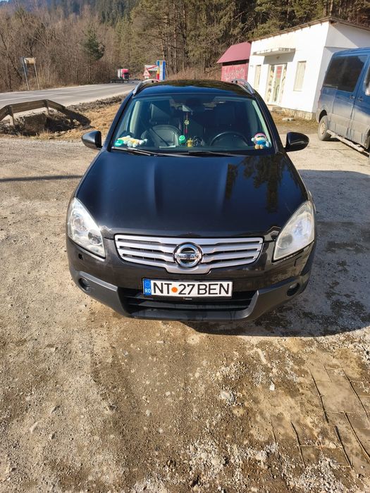 Nissan Qashqai+2  2010
