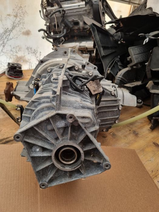 Cutie viteze manuală 4x4  Audi A4 B9 Audi A5 B9 F5/ Cod RJL 0055 8w Allroad