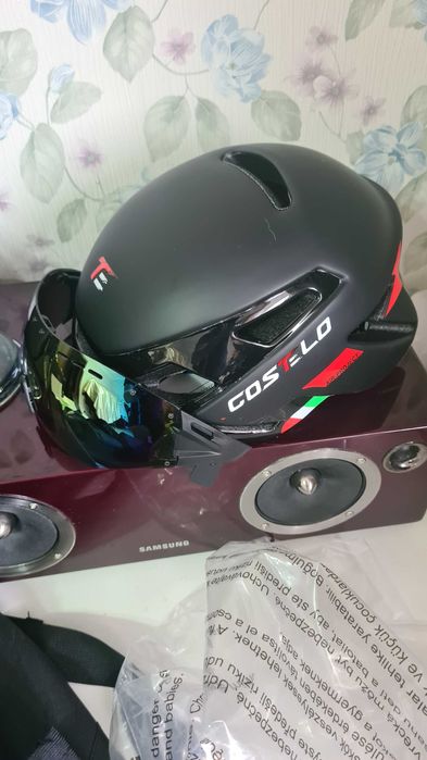 Велосипедная каска